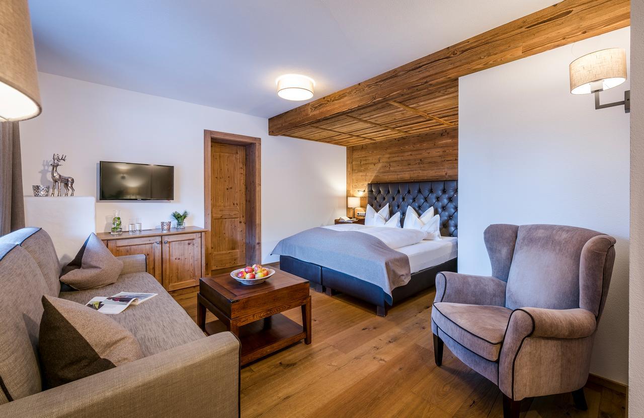 Hotel Gridlon Pettneu am Arlberg Exteriör bild